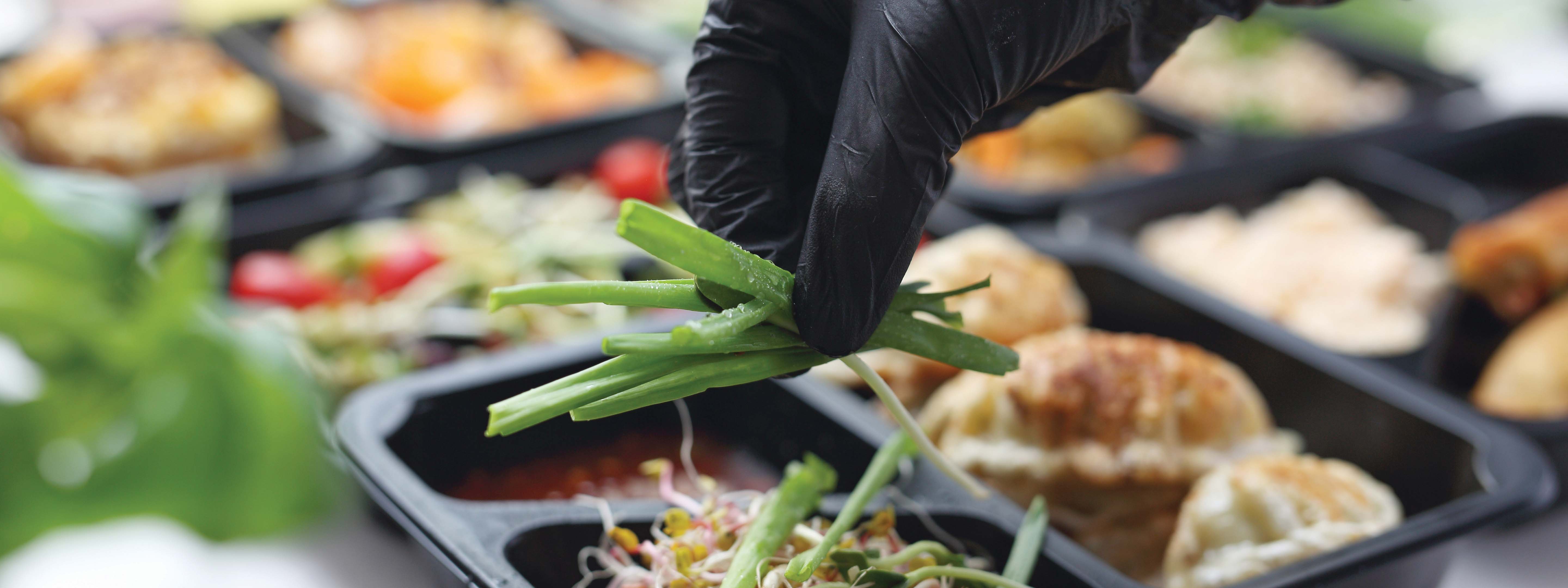 What is the key to a successful salad bar?